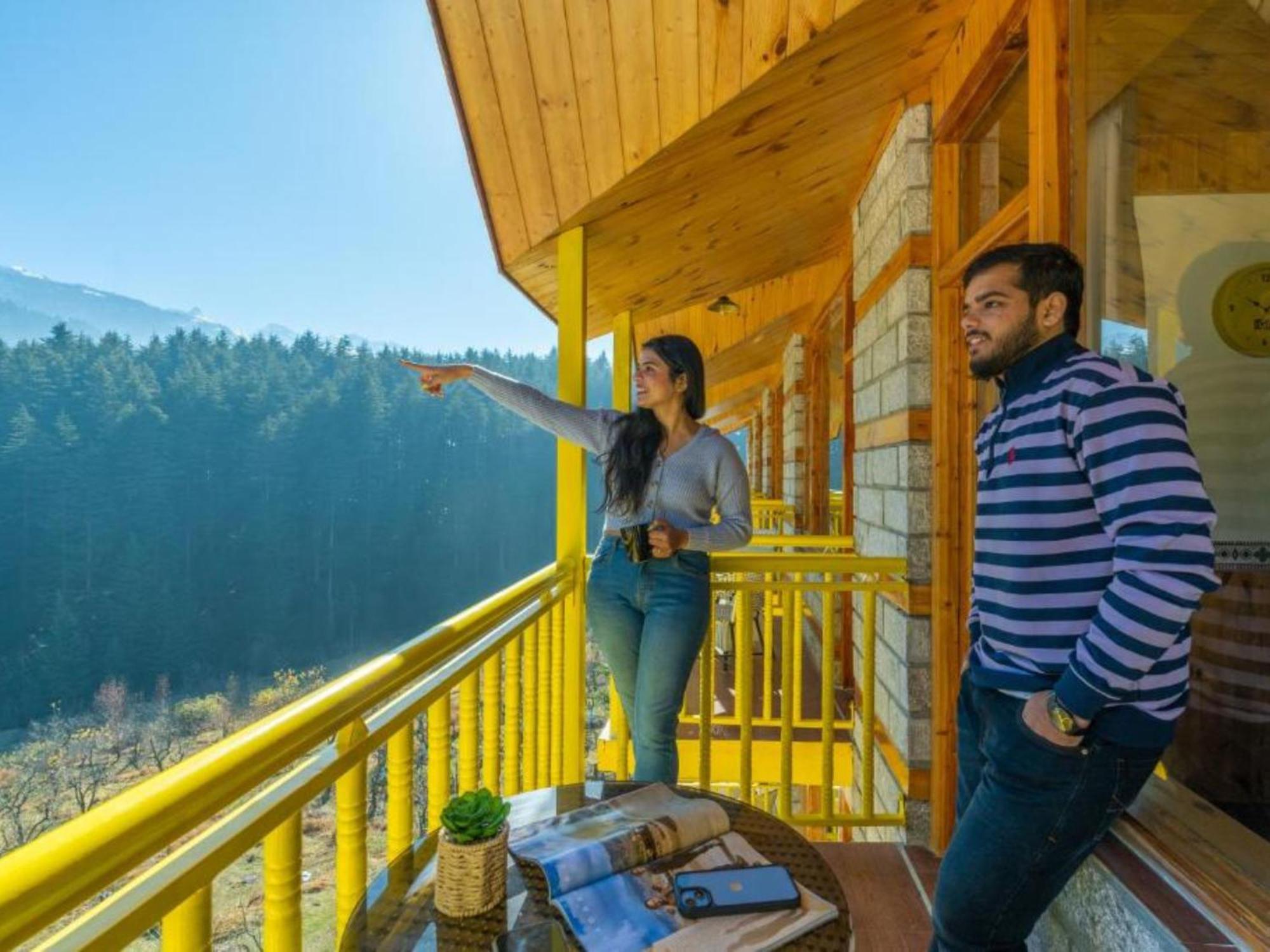 The Manali, Old *